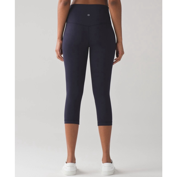 Lululemon Pants - Lululemon Align Crop 21” Size 10 True Navy W6ASBS